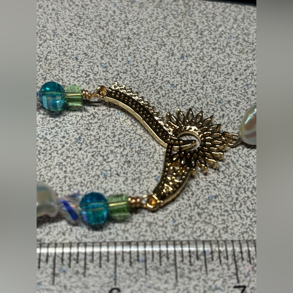 Elegant Gold and genuine Biwa pearl/Swarovski crystal blue and Green Necklace - Picture 13 of 15
